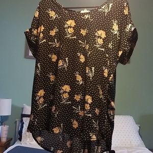Black floral top